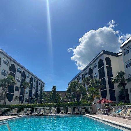Knot A Care Remodeled Direct Water Access Condo With Ocean And Pool Views Now Sleeps Six Marco Island Eksteriør billede