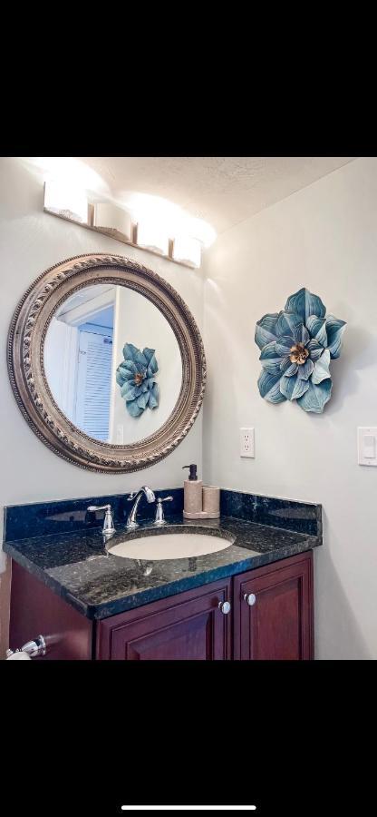 Knot A Care Remodeled Direct Water Access Condo With Ocean And Pool Views Now Sleeps Six Marco Island Eksteriør billede