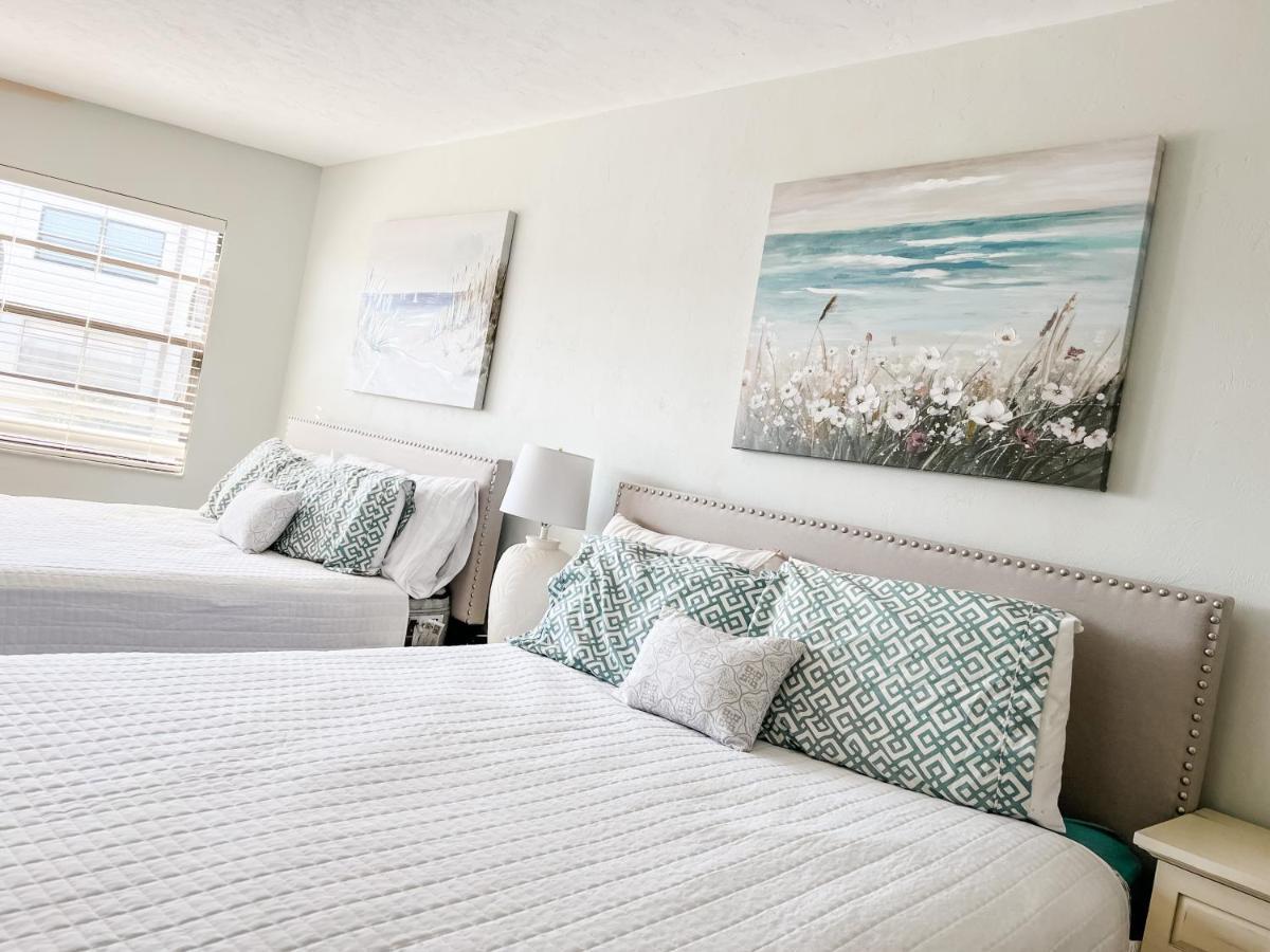 Knot A Care Remodeled Direct Water Access Condo With Ocean And Pool Views Now Sleeps Six Marco Island Eksteriør billede